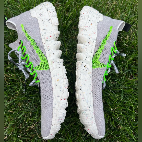 🆕 BNWOB NIKE Space Hippie 01 Grey Volt Trainers - SIZE 12 - Picture 6 of 10